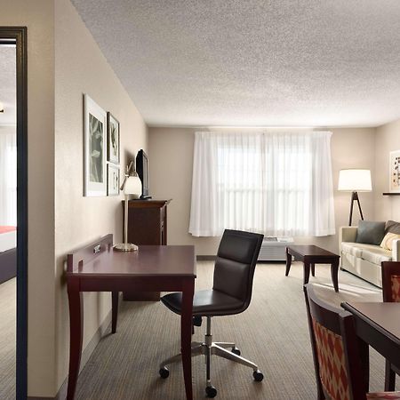Country Inn & Suites By Radisson, Kansas City At Village West, Ks Bonner Springs Esterno foto