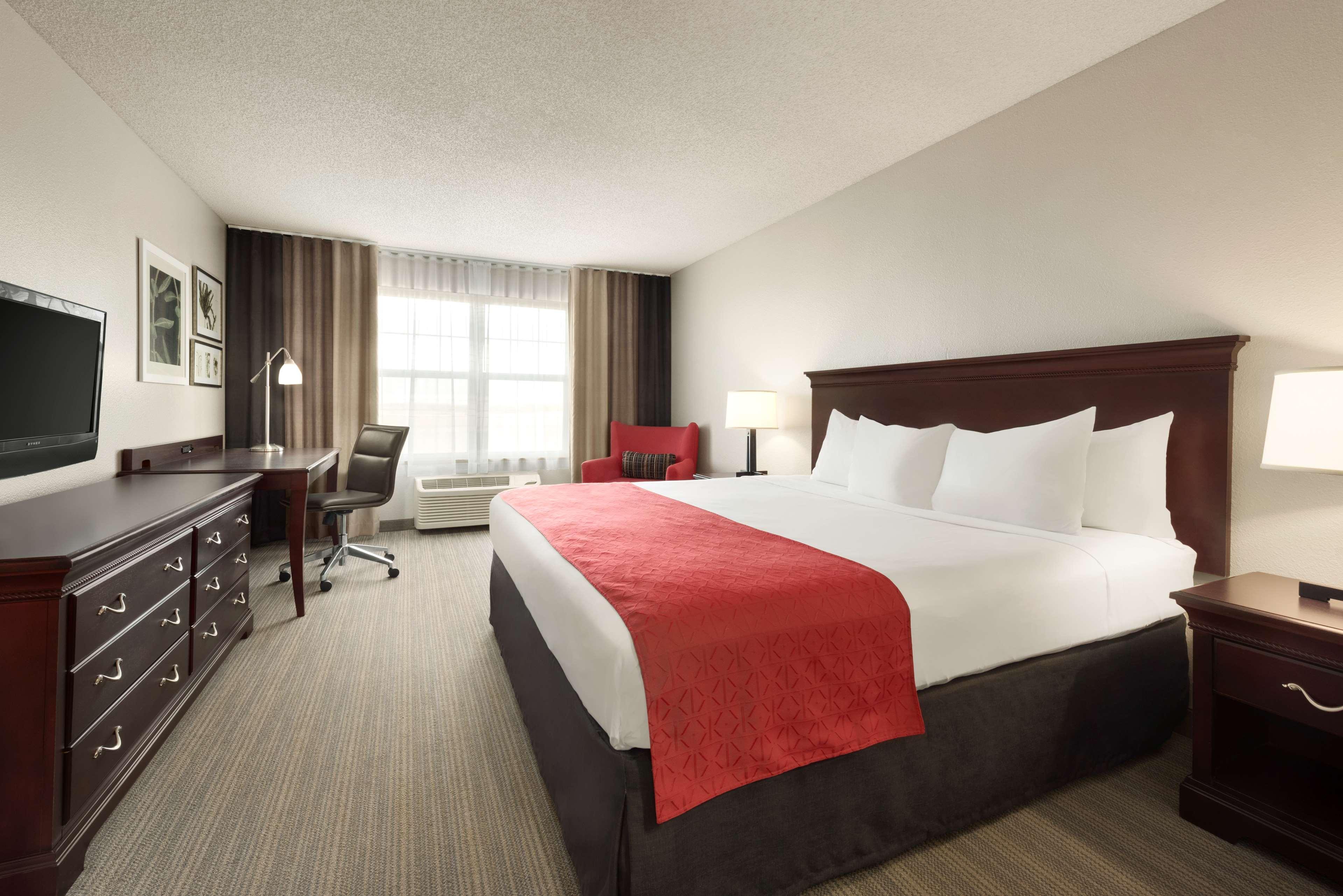 Country Inn & Suites By Radisson, Kansas City At Village West, Ks Bonner Springs Esterno foto